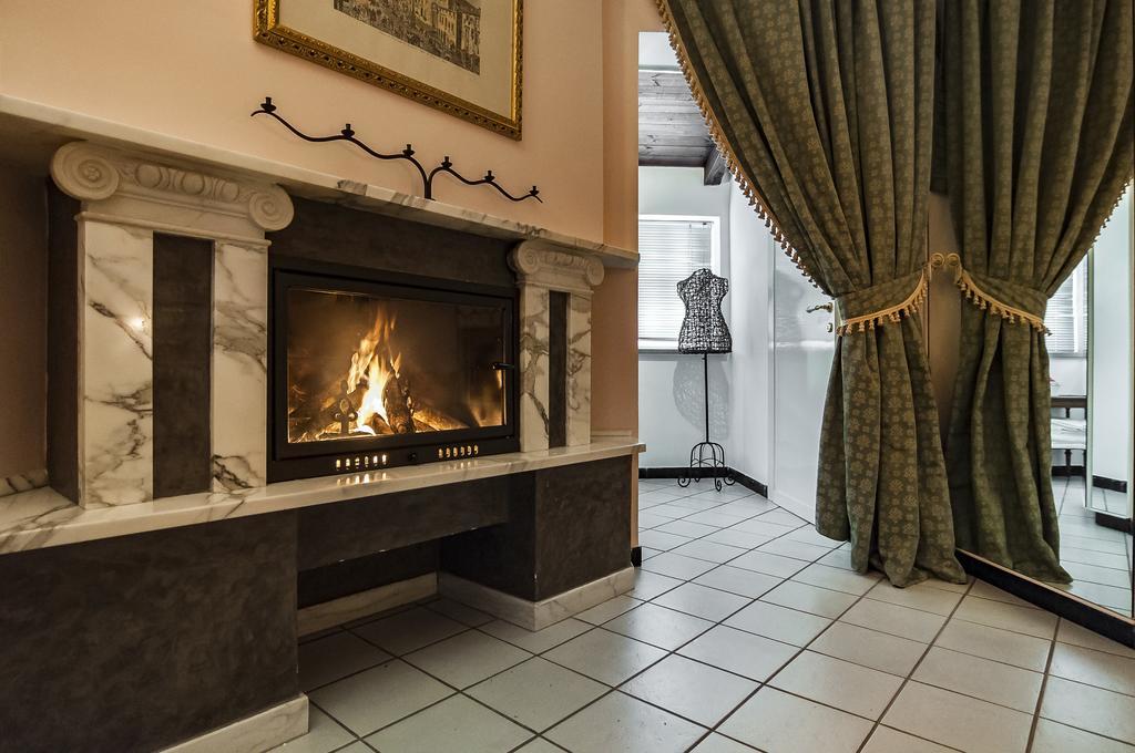 B&B La Corte Fondi Eksteriør billede