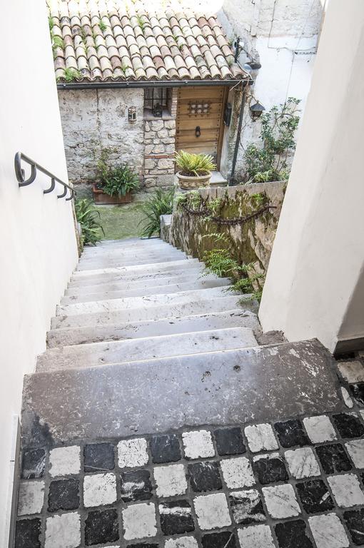 B&B La Corte Fondi Eksteriør billede