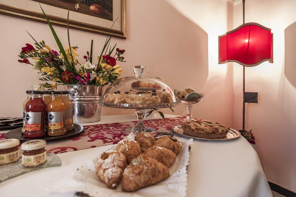 B&B La Corte Fondi Eksteriør billede
